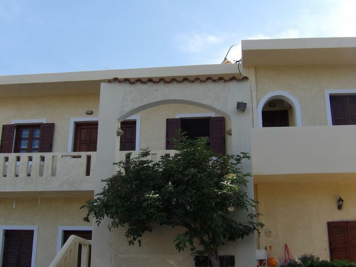 Teo 2 Apartment Gouves Bagian luar foto
